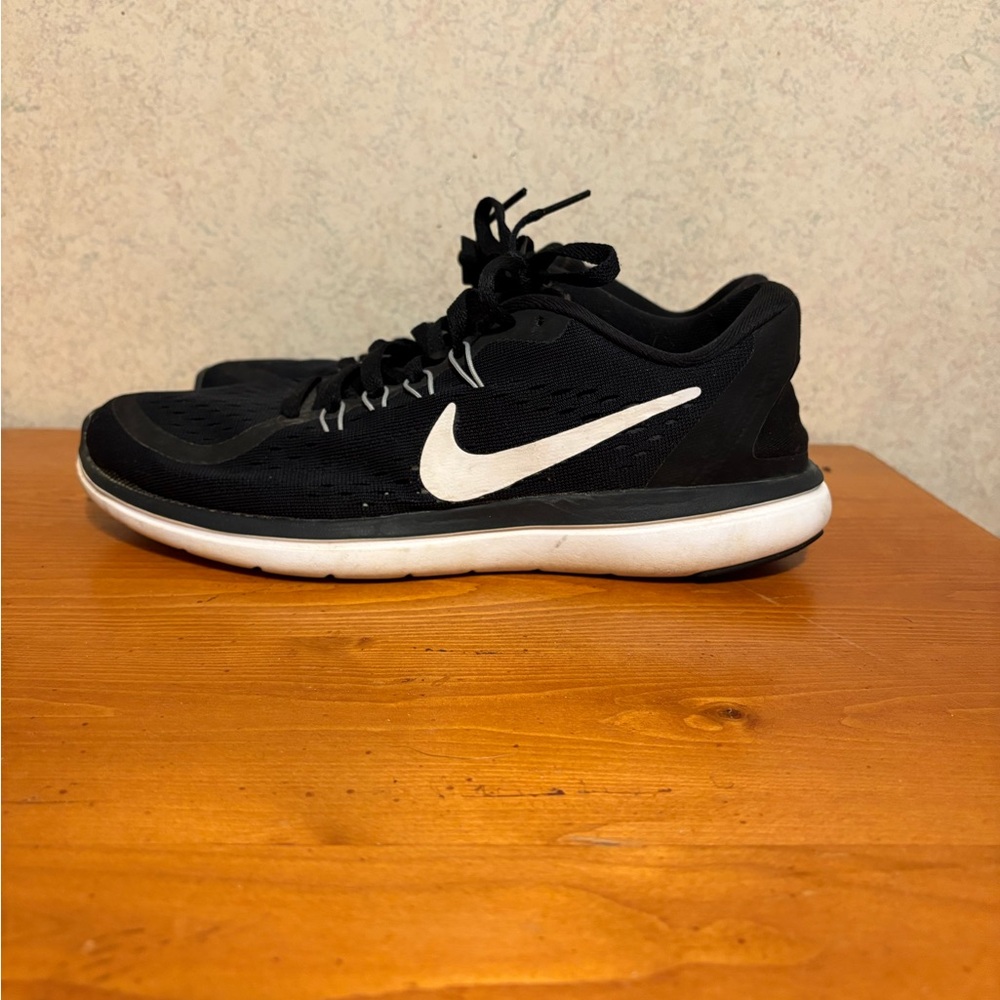 Women’s Nike Flex Run Black Anthracite Running Shoe Size 7 Sneaker